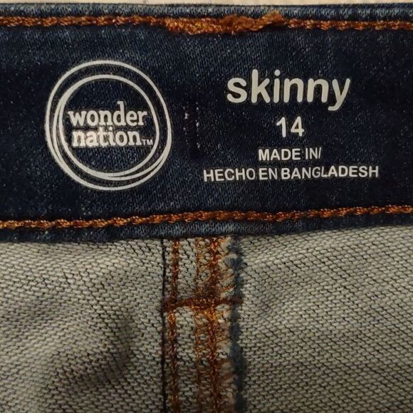 Wonder Nation Girls size 14 medium wash skinny jeans, excellent condition - Picture 4 of 4